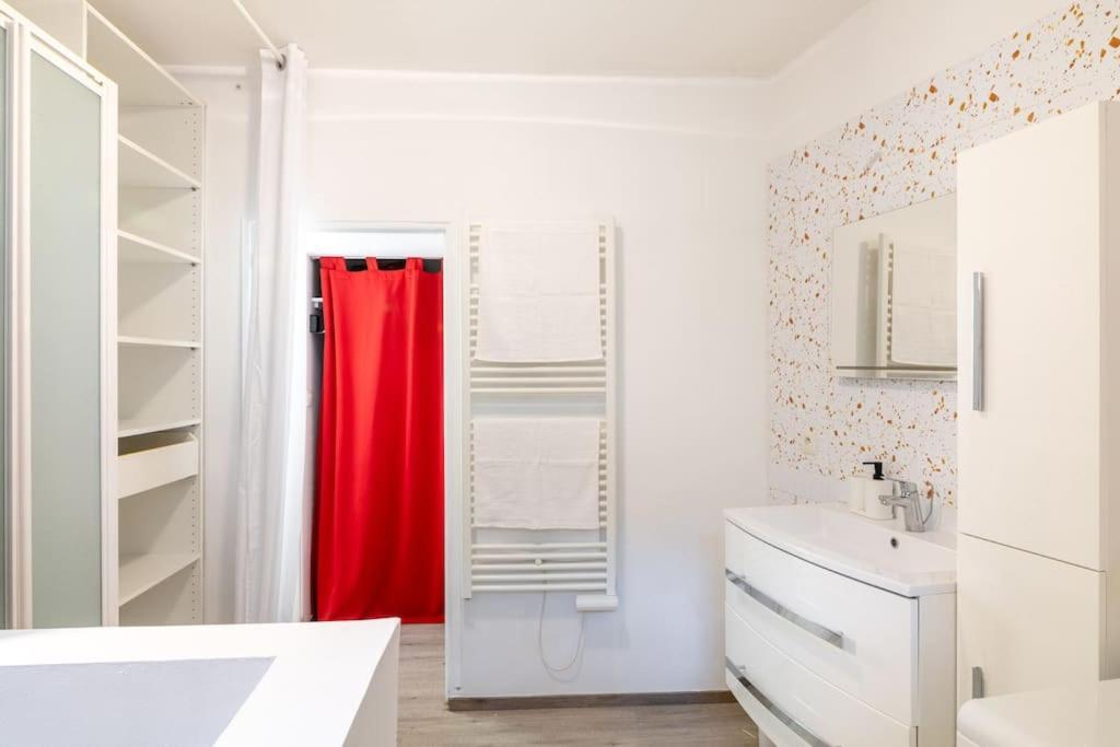 Le Studio De La Cathedrale Apartment Бове Екстериор снимка